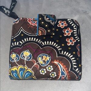 RETIRED Vera Bradley KENSINGTON Women's Floral Wallet - Black, Brown. Blue VGUC